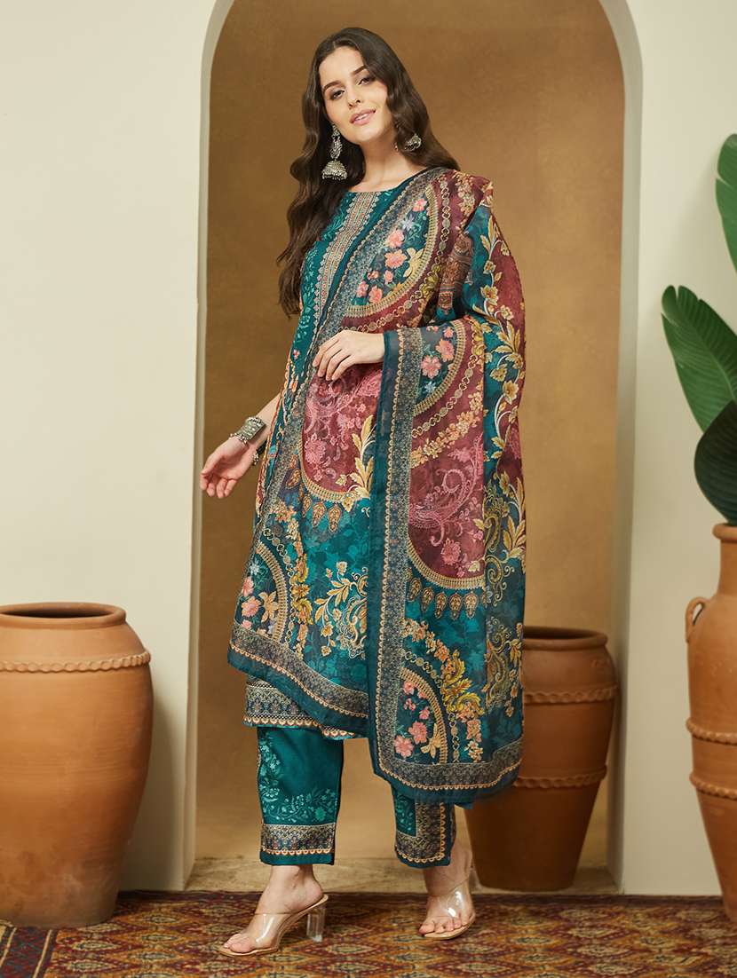 women floral three quarter sleeve kurta pant with dupatta set - 22156325 -  Standard Image - 3