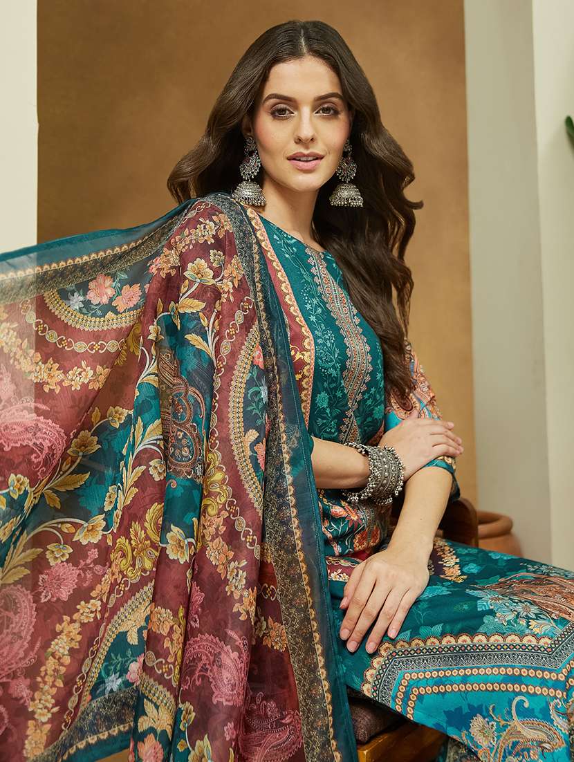 women floral three quarter sleeve kurta pant with dupatta set - 22156325 -  Standard Image - 5