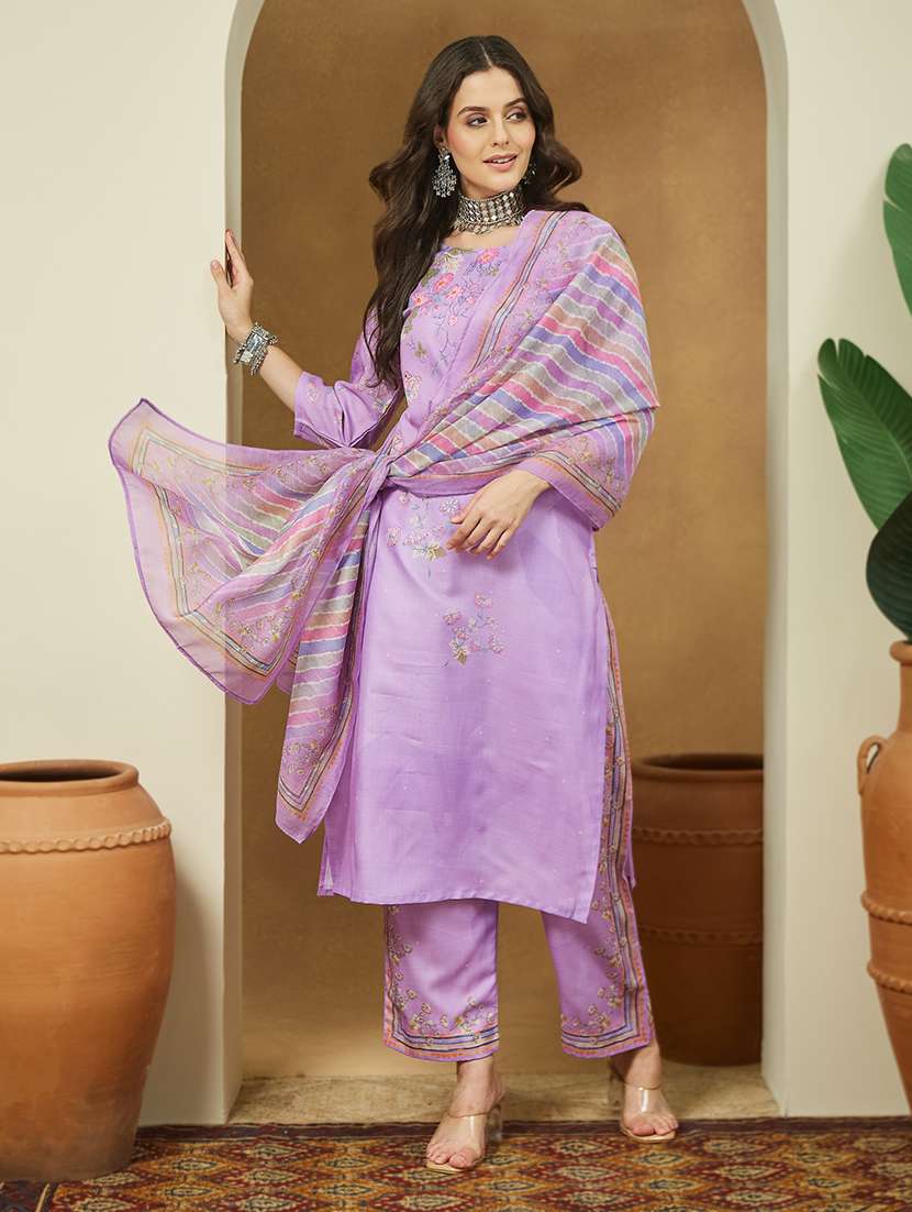 women floral three quarter sleeve kurta pant with dupatta set - 22156329 - Zoom Image - 0