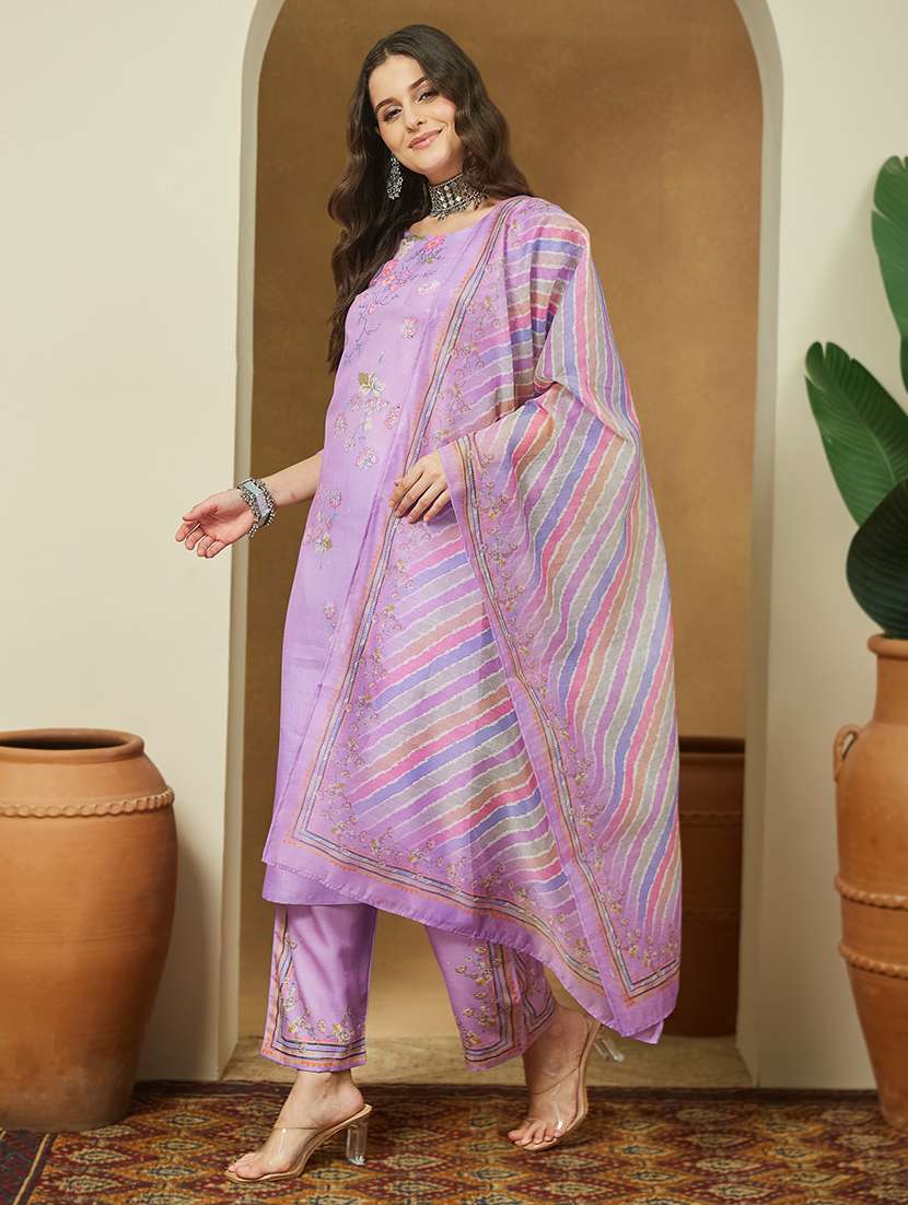 women floral three quarter sleeve kurta pant with dupatta set - 22156329 - Standard Image - 3
