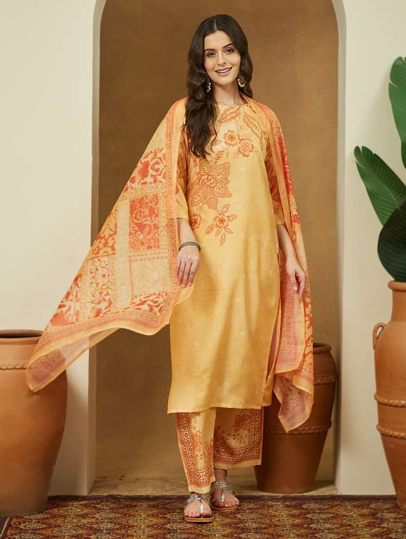 women floral three quarter sleeve kurta pant with dupatta set