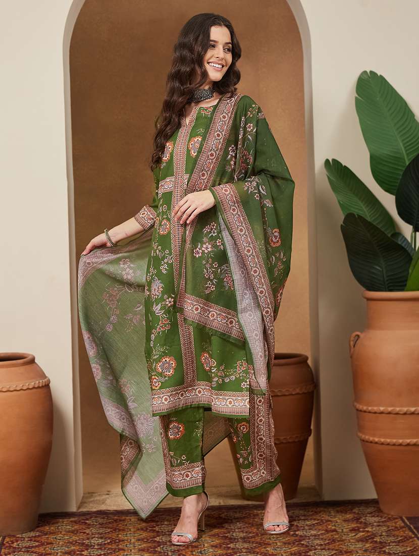 women floral three quarter sleeve kurta pant with dupatta set - 22156336 -  Standard Image - 3
