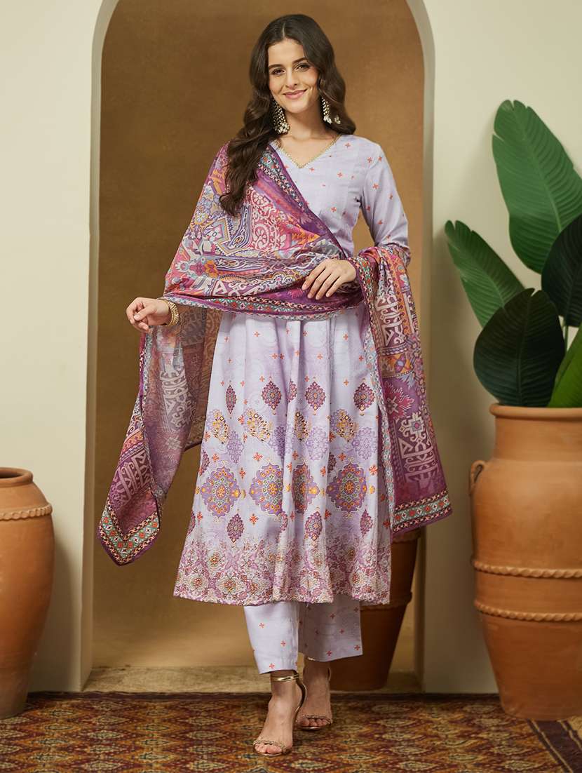 women printed three quarter sleeve kurta pant with dupatta set