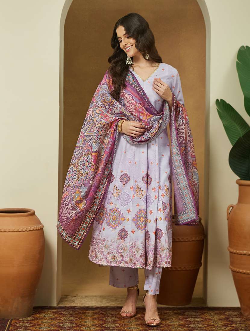 women printed three quarter sleeve kurta pant with dupatta set - 22156340 -  Standard Image - 3