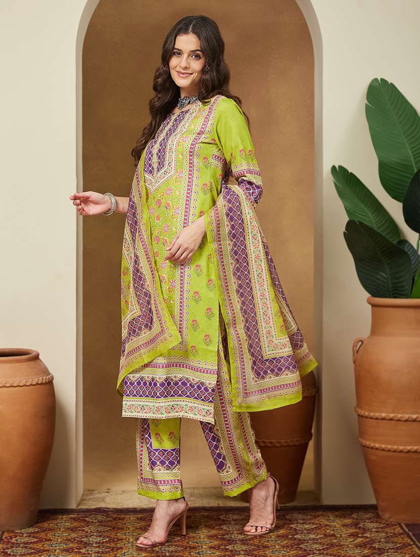 women printed three quarter sleeve kurta pant with dupatta set - 22156341 -  Standard Image - 3