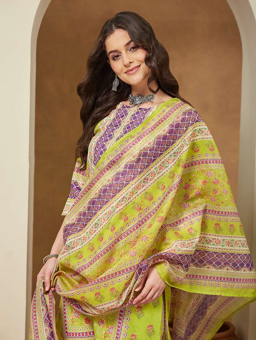 women printed three quarter sleeve kurta pant with dupatta set - 22156341 -  Standard Image - 5