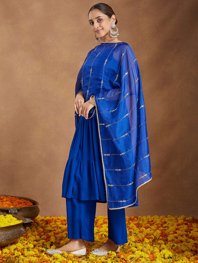 women solid sleeveless kurta pant with dupatta set - 22156368 -  Standard Image - 3