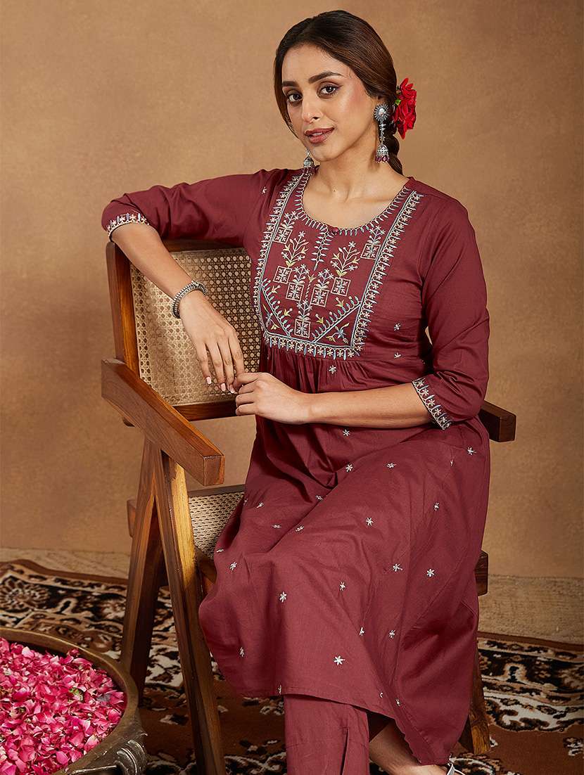 women embroidered three quarter sleeve kurta pant set - 22156374 - Standard Image - 5