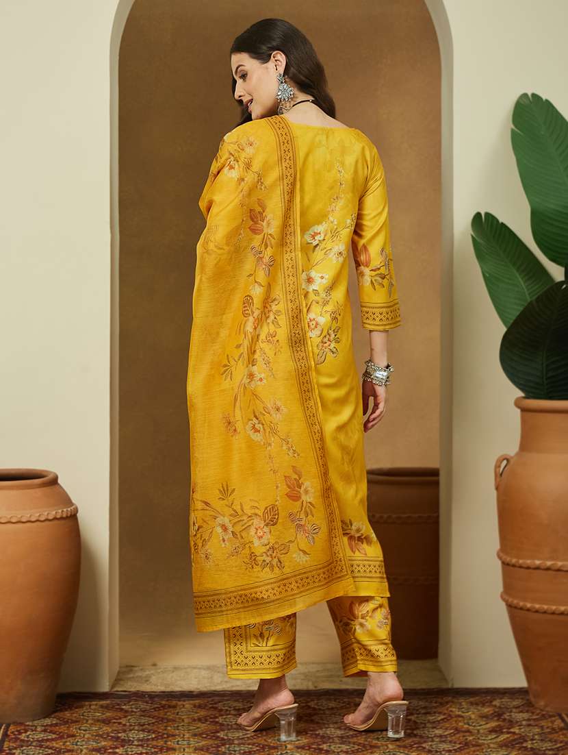 women floral three quarter sleeve kurta pant with dupatta set - 22156379 -  Standard Image - 3