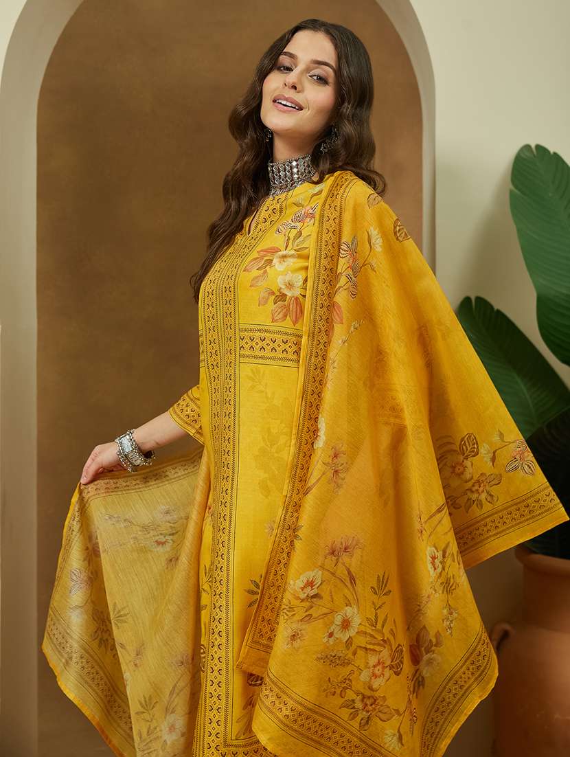 women floral three quarter sleeve kurta pant with dupatta set - 22156379 -  Standard Image - 5