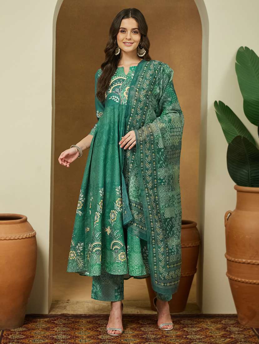 women floral three quarter sleeve kurta pant with dupatta set