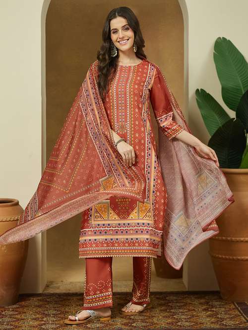 women floral three quarter sleeve kurta pant with dupatta set - 22156382 - Standard Image - 0