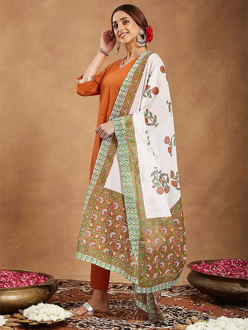women solid three quarter sleeve kurta pant with dupatta set - 22156383 - Standard Image - 3