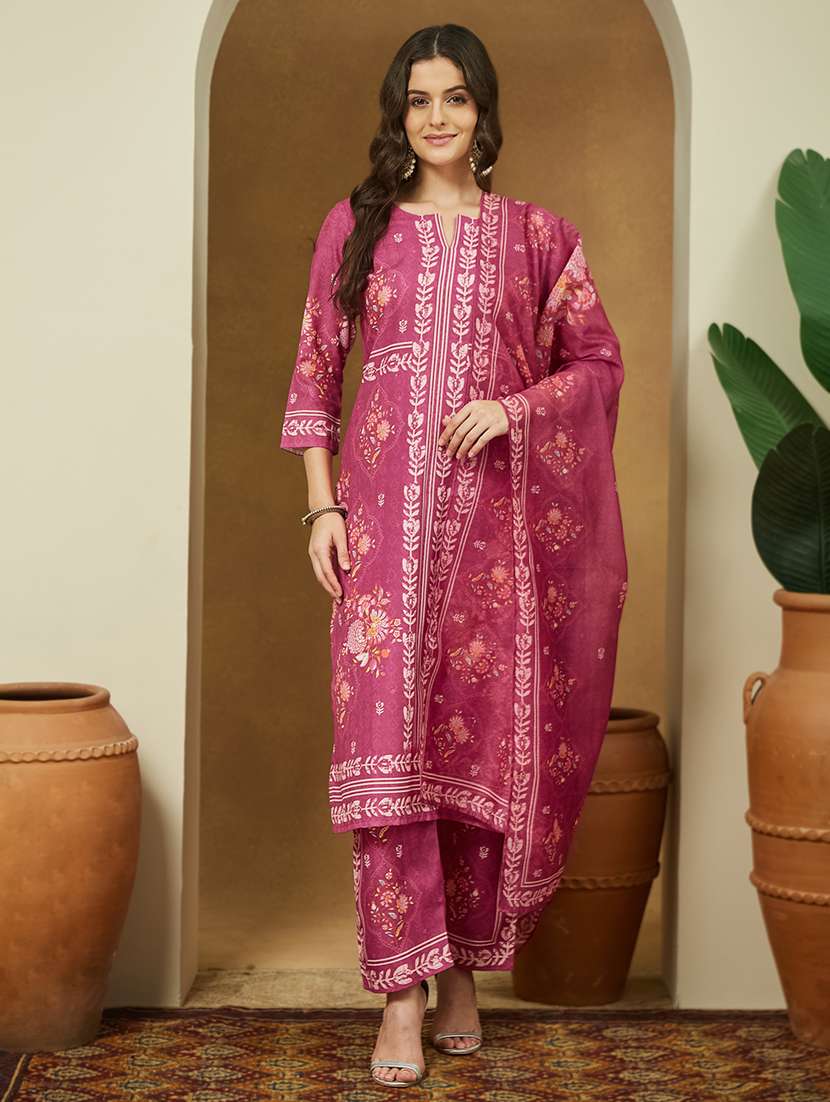 women floral three quarter sleeve kurta pant with dupatta set