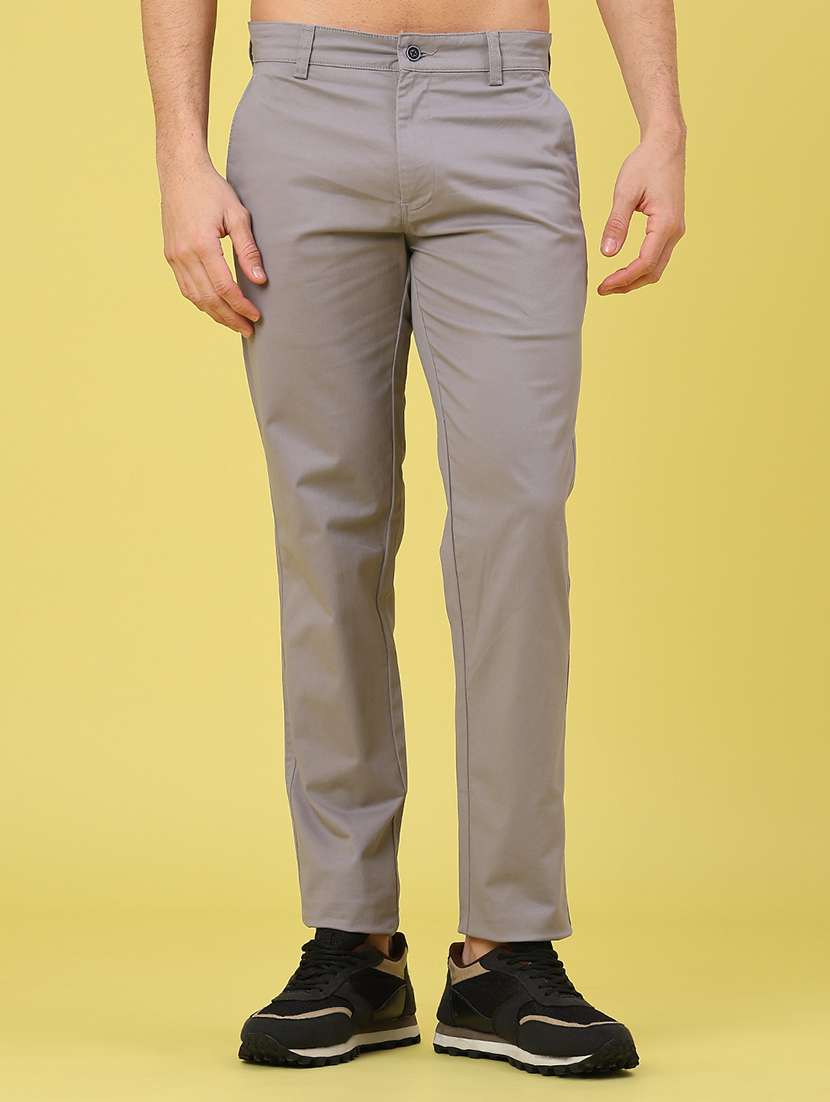 men solid mid rise chinos casual trouser