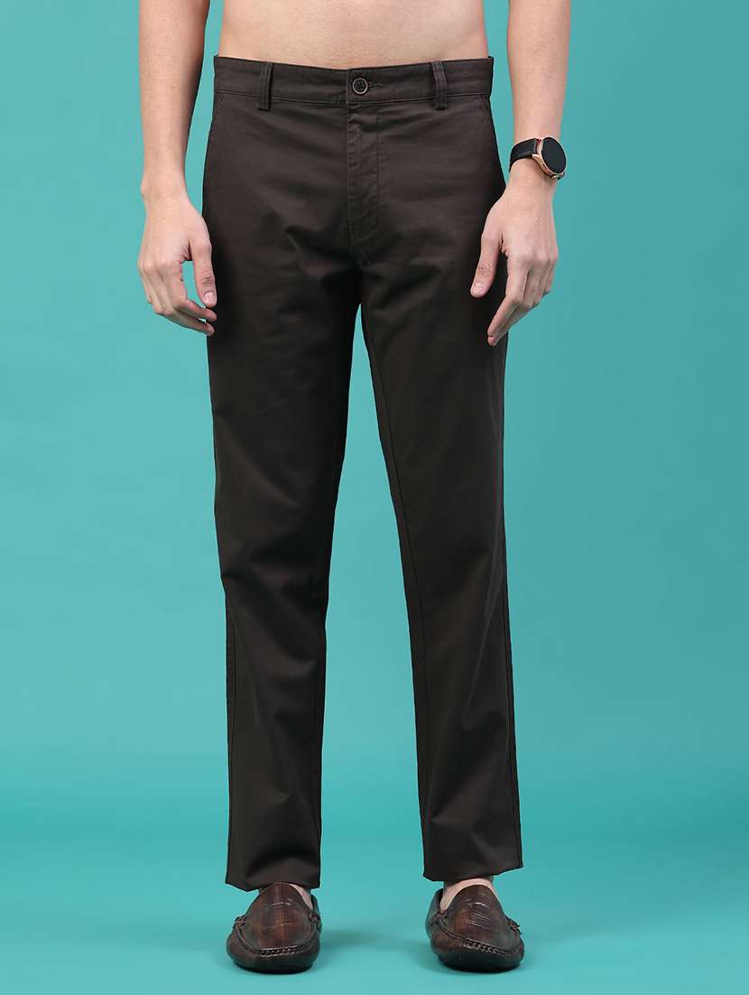 men solid mid rise chinos casual trouser