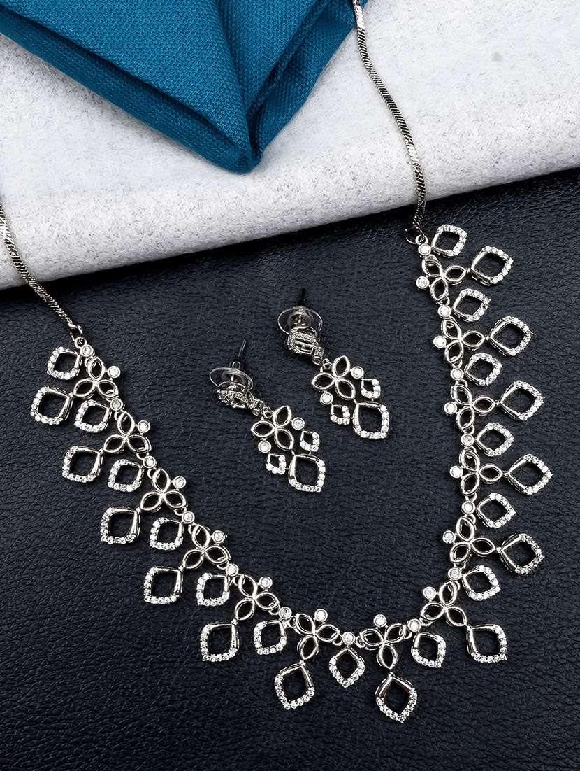 glamourous silver plated diamond necklace set
