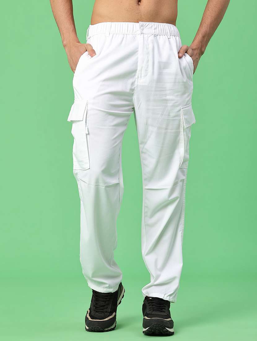 men solid mid rise regular fit cargo