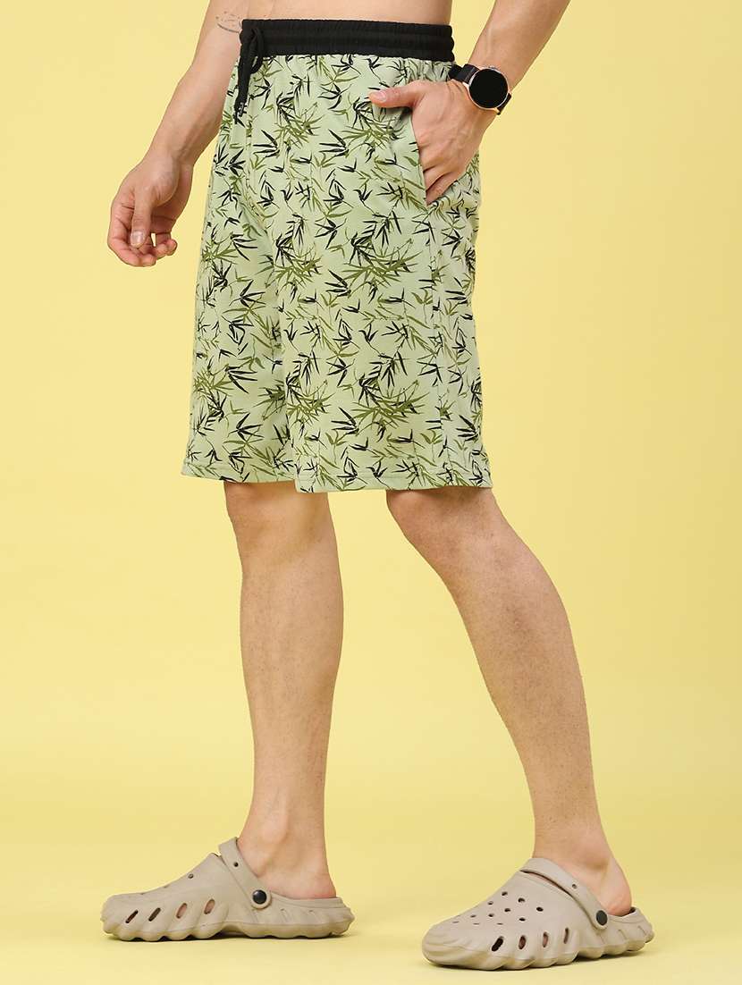 men printed mid rise regular fit bermuda shorts - 22160002 -  Standard Image - 3