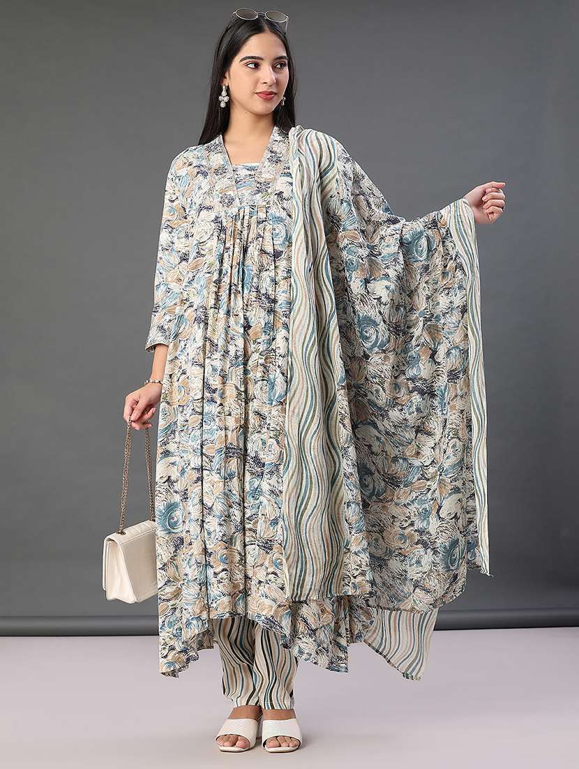 women printed kurta and pant with dupatta set