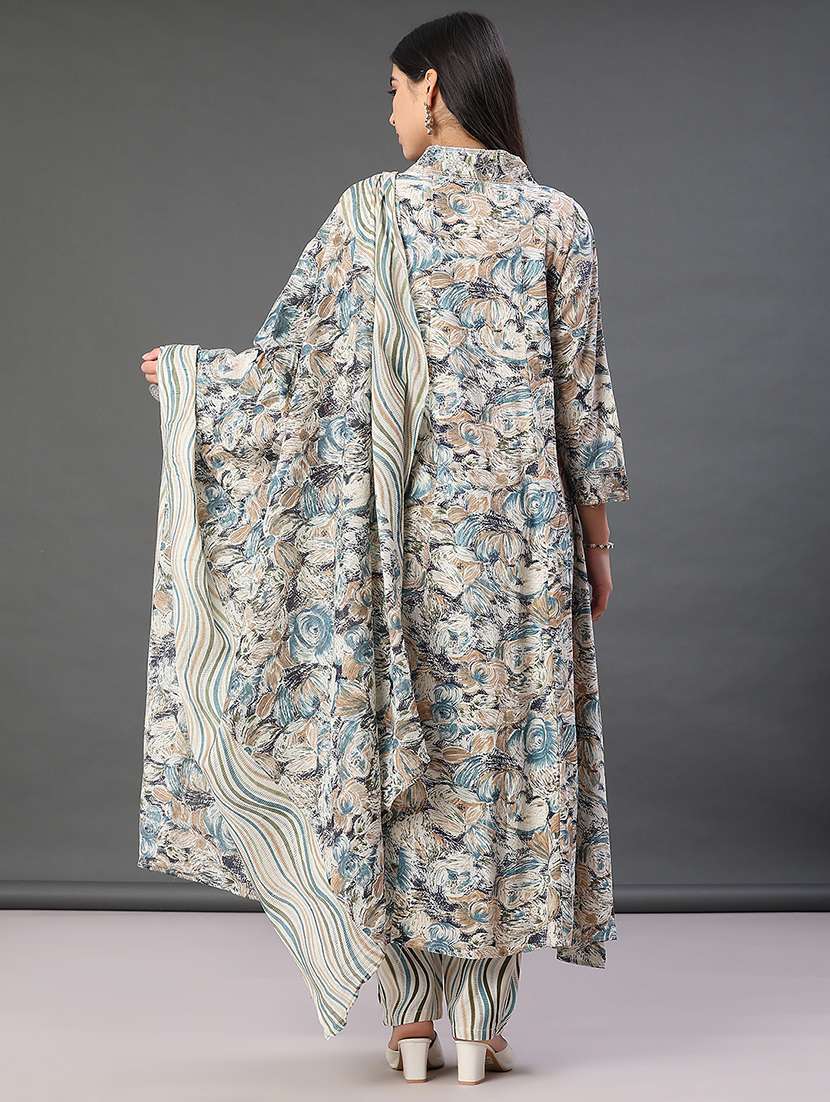 women printed kurta and pant with dupatta set - 22160401 -  Standard Image - 3