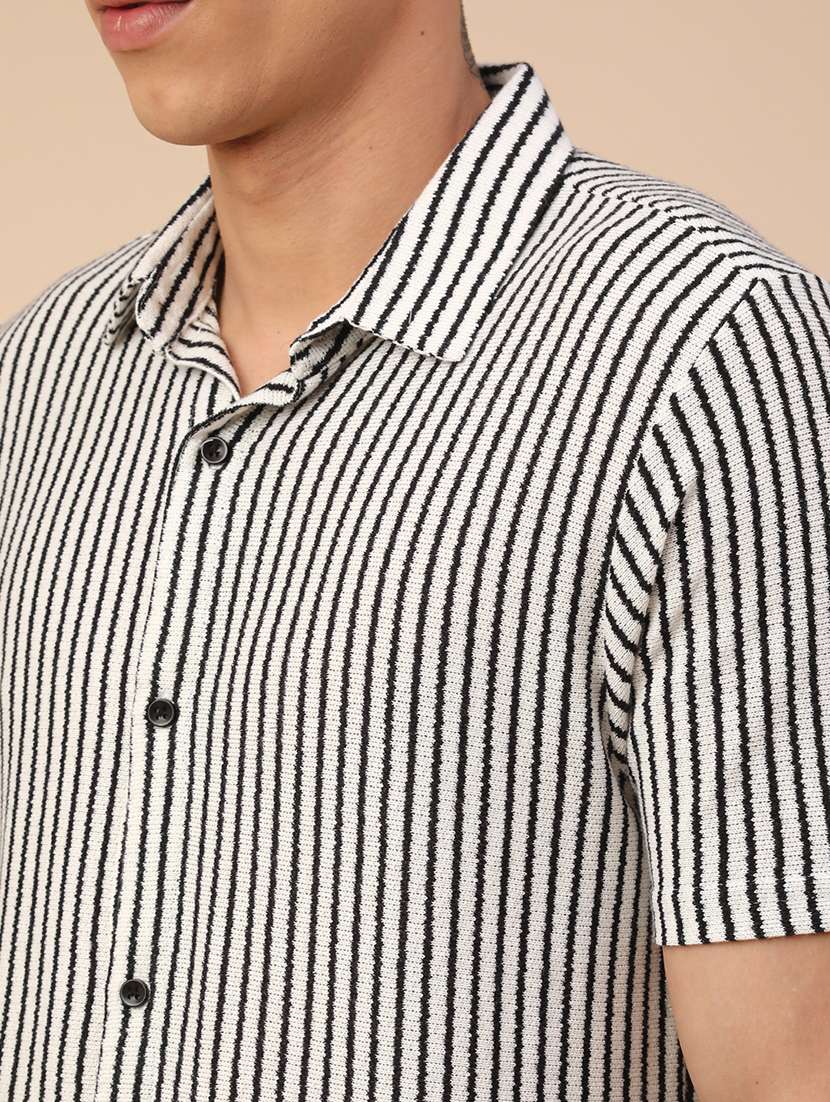 men white cotton casual shirt - 22160504 -  Standard Image - 5