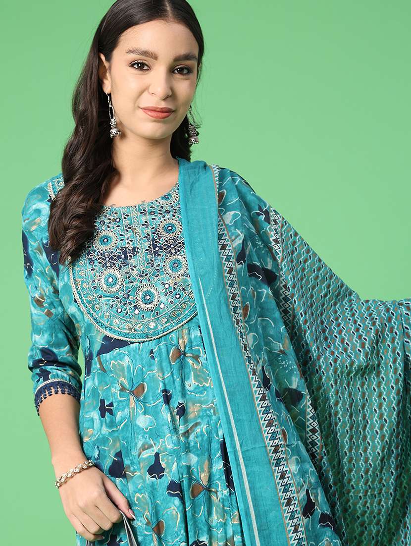 women printed three quarter sleeve kurta pant with dupatta set - 22160526 -  Standard Image - 3