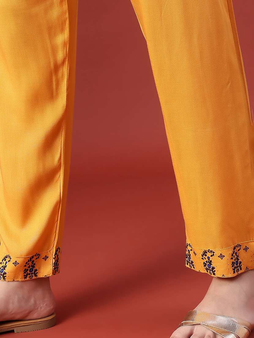 women printed three quarter sleeve kurta pant with dupatta set - 22160849 -  Standard Image - 5