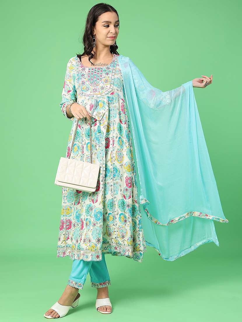 women printed three quarter sleeve kurta pant with dupatta set