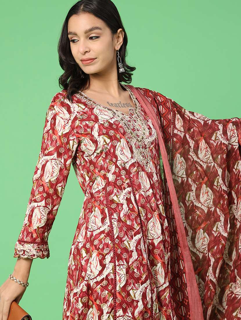 women printed three quarter sleeve kurta pant with dupatta set - 22160876 -  Standard Image - 3