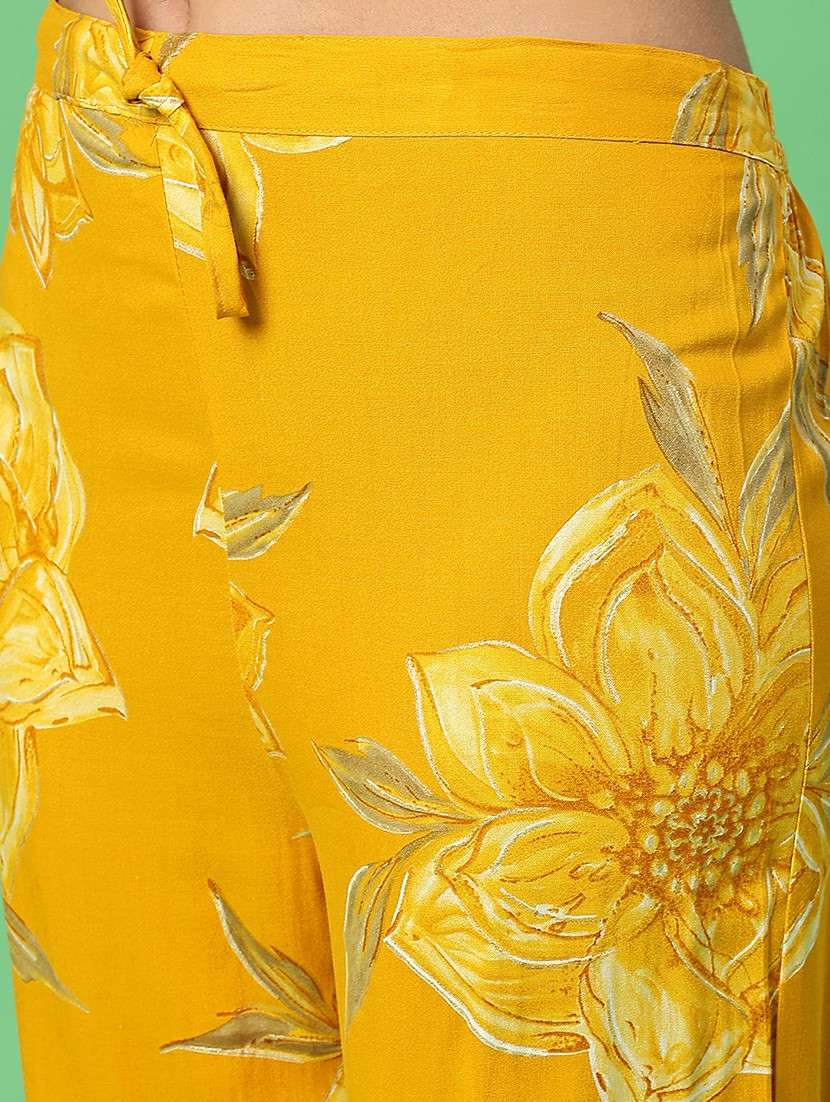 women floral three quarter sleeve kurta pant with dupatta set - 22160879 -  Standard Image - 5