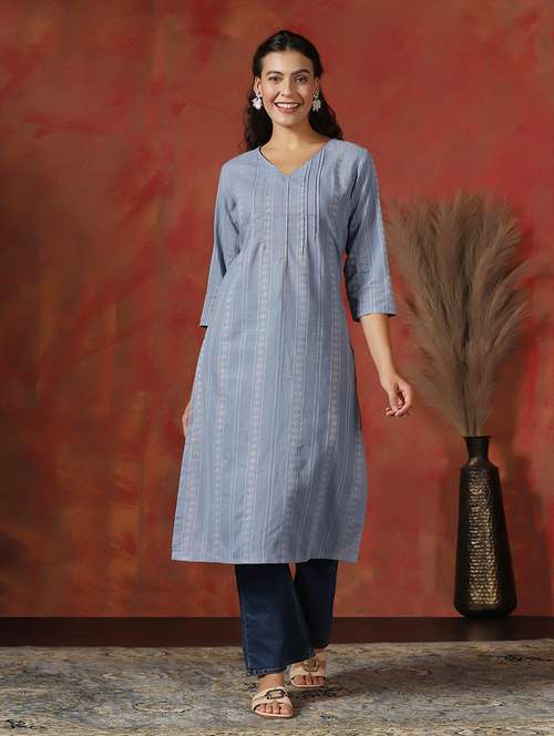 women self design three quarter sleeve straight kurta - 22161019 - Standard Image - 0
