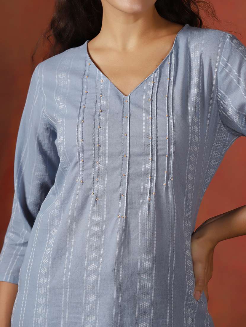 women self design three quarter sleeve straight kurta - 22161019 - Standard Image - 5