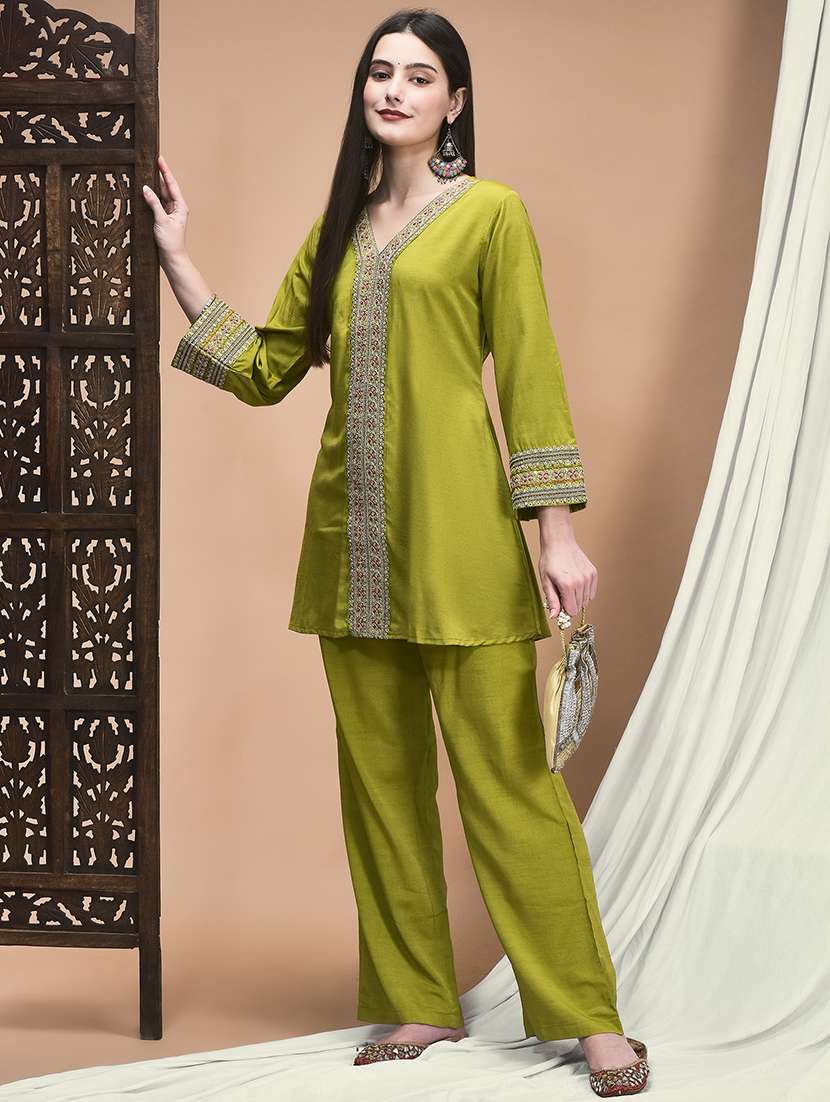 women embroidered long sleeve regular fit ethnic co-ord set - 22161023 - Standard Image - 5
