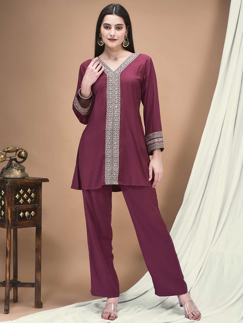 women embroidered long sleeve regular fit ethnic co-ord set - 22161024 - Zoom Image - 0