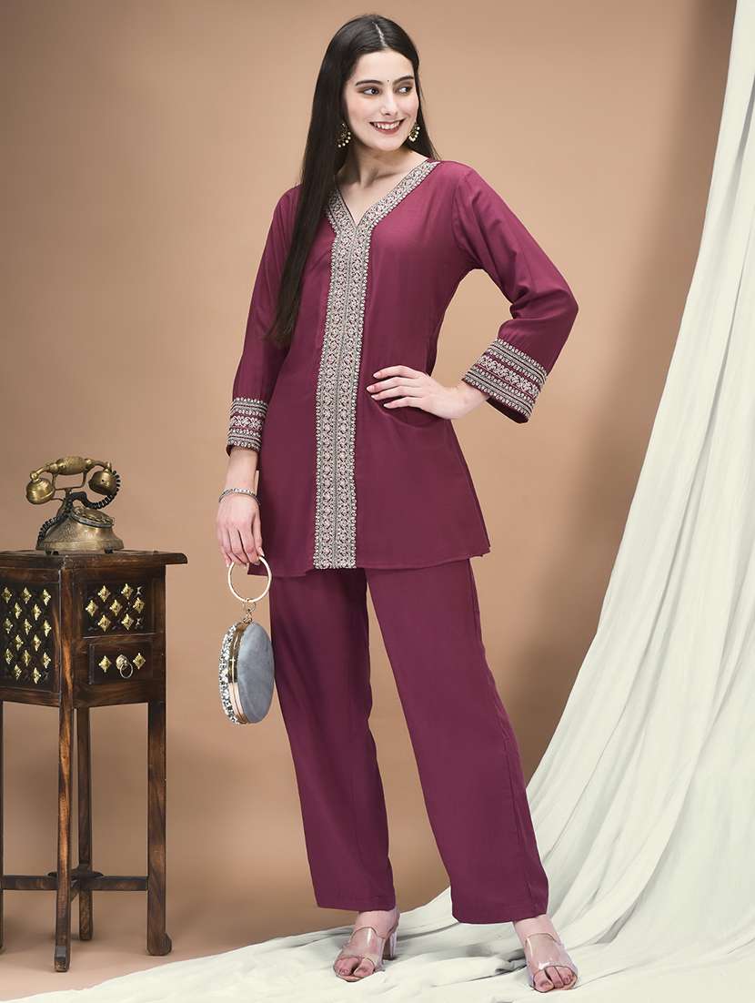 women embroidered long sleeve regular fit ethnic co-ord set - 22161024 - Standard Image - 5