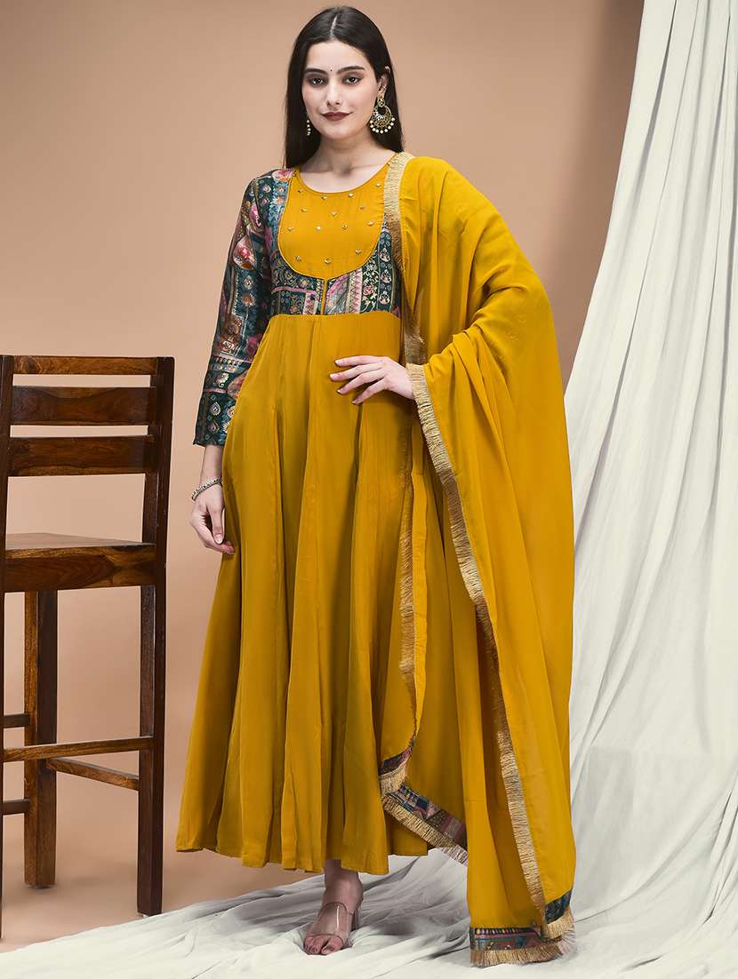 women embroidered long sleeve kurta dupatta set