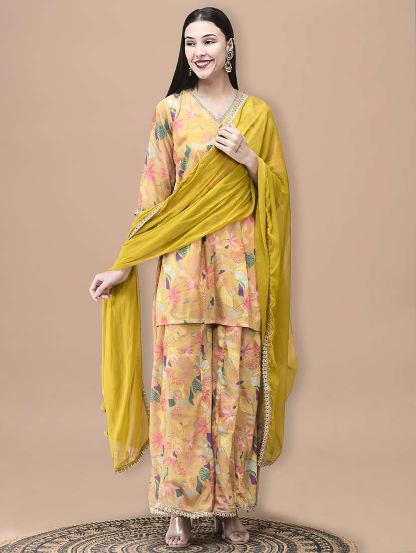 women floral printed three quarter sleeve kurta palazzo with dupatta set