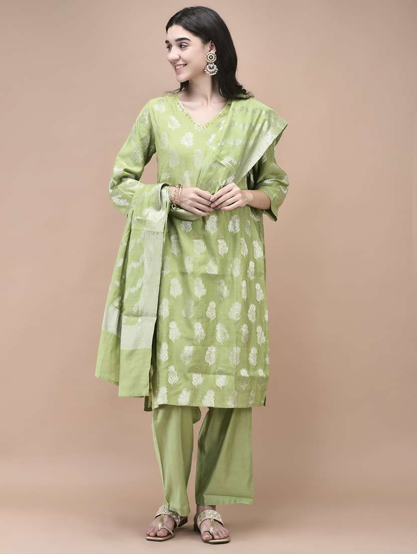 women self design three quarter sleeve kurta pant with dupatta set