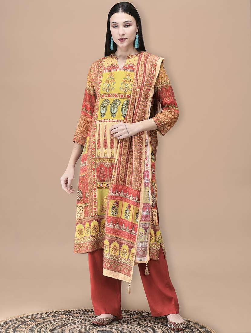 women printed three quarter sleeve kurta pant with dupatta set