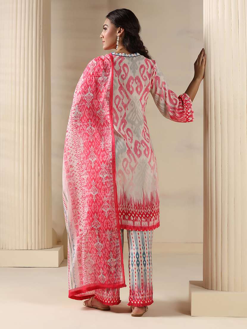 women ikat printed three quarter sleeve kurta pant with dupatta set - 22161068 -  Standard Image - 3