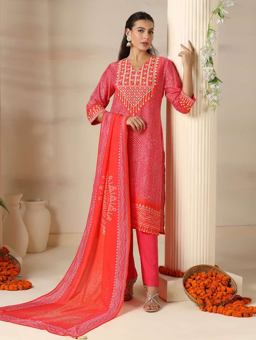 women embroidered three quarter sleeve kurta pant with dupatta set - 22161074 -  Standard Image - 5