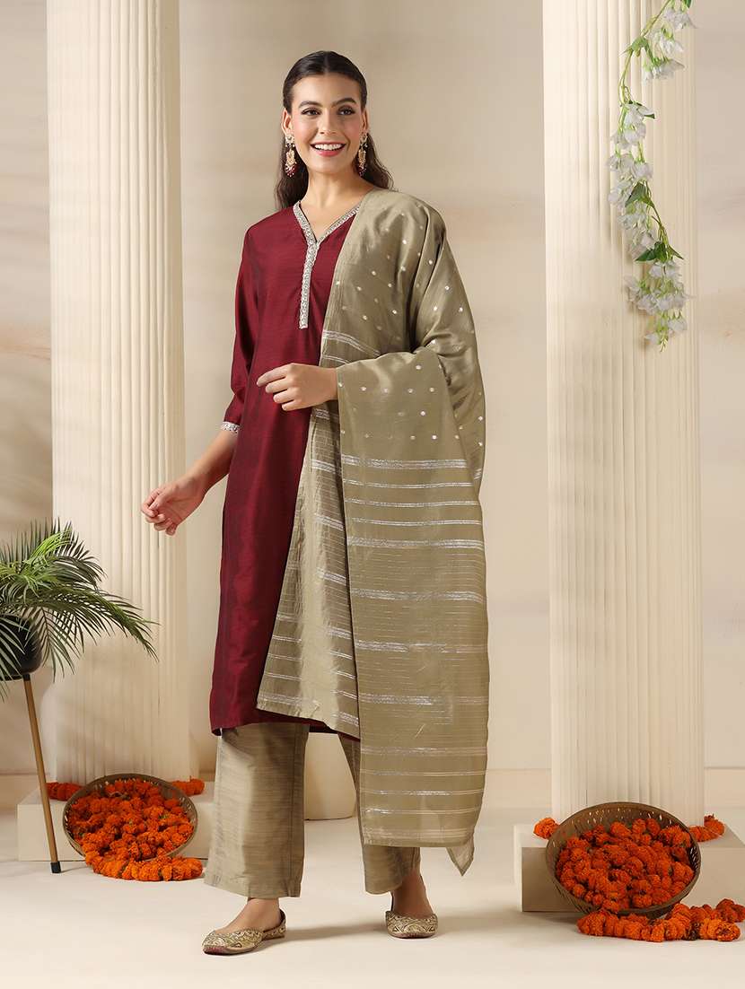women solid with work three quarter sleeve kurta pant with dupatta set