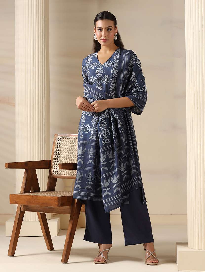 women printed three quarter sleeve kurta pant with dupatta set - 22161079 -  Zoom Image - 0