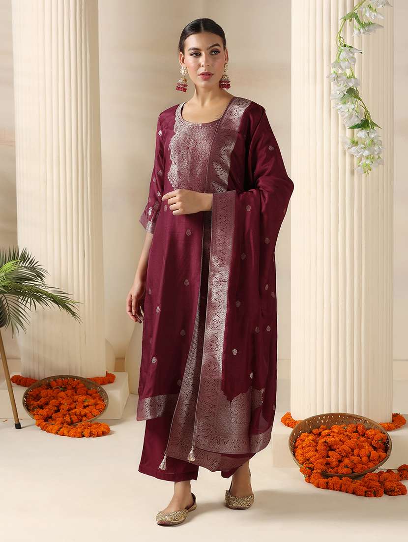 women self design three quarter sleeve kurta pant with dupatta set