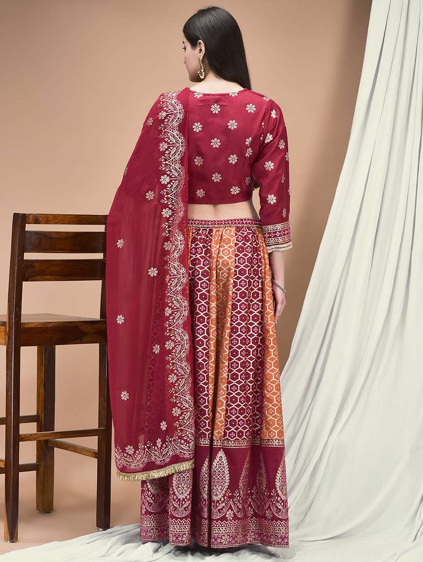 women printed with embroidery lehenga and choli with dupatta - 22161094 -  Standard Image - 3