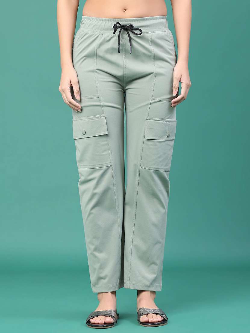 women solid mid rise cargo