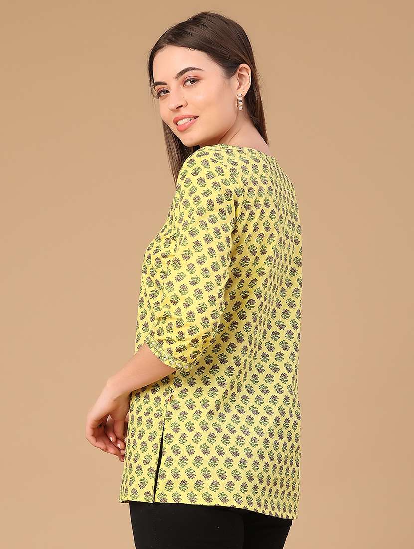 women floral printed three quarter sleeve straight kurti - 22161930 -  Standard Image - 3