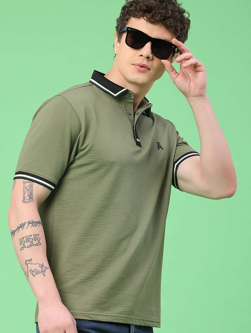 men textured short sleeve slim fit polo t-shirt
