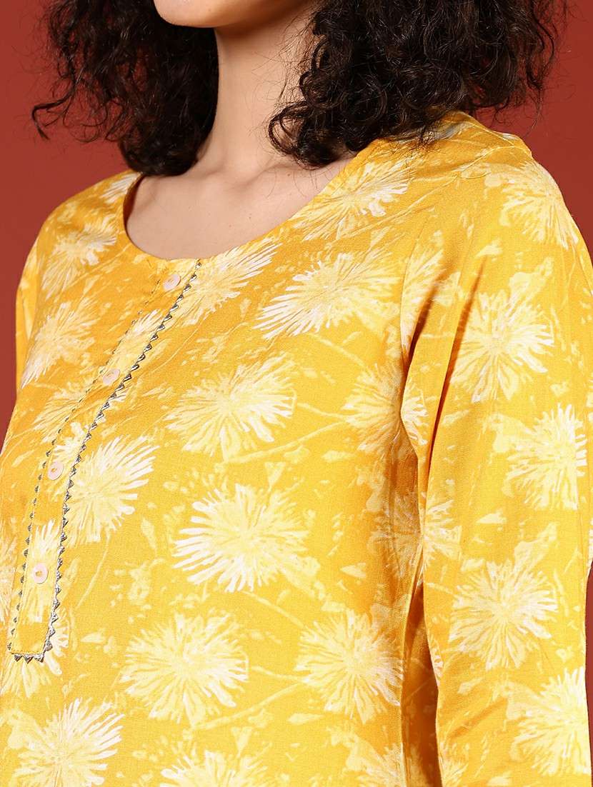 women floral printed three quarter sleeve straight kurta - 22162932 -  Standard Image - 5